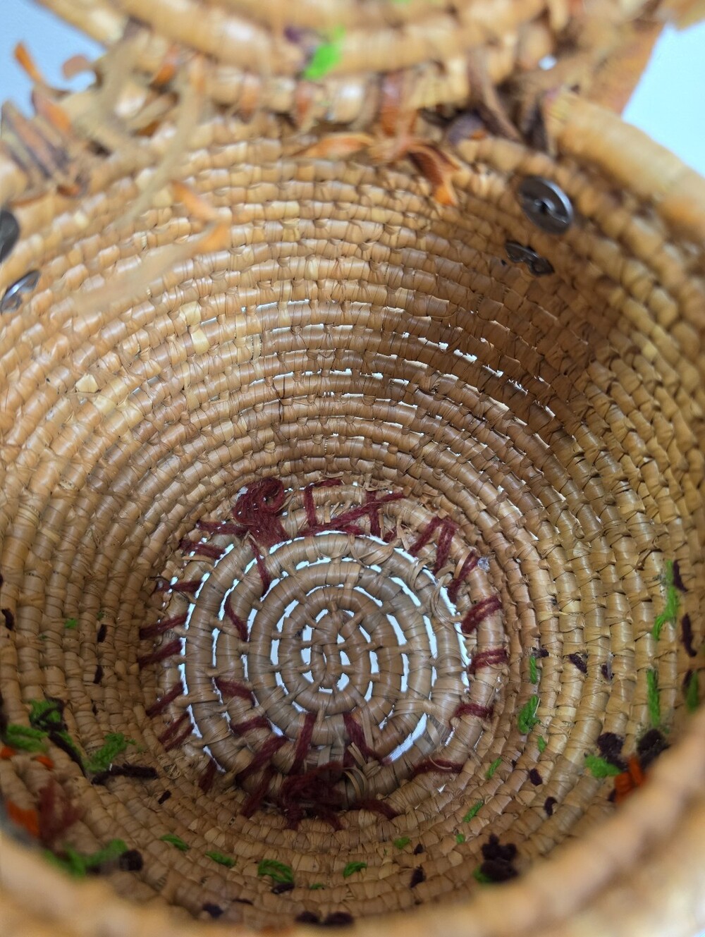 Vintage Woven Straw Bucket Bag with Green & Brown Embroidery - Picture 5 of 12